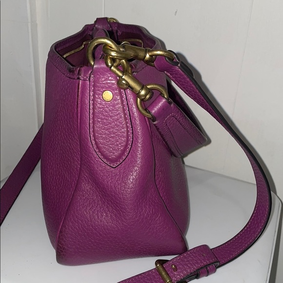 Coach Cary Soft Pebble Leather Convertible Bag - Picture 7 of 7